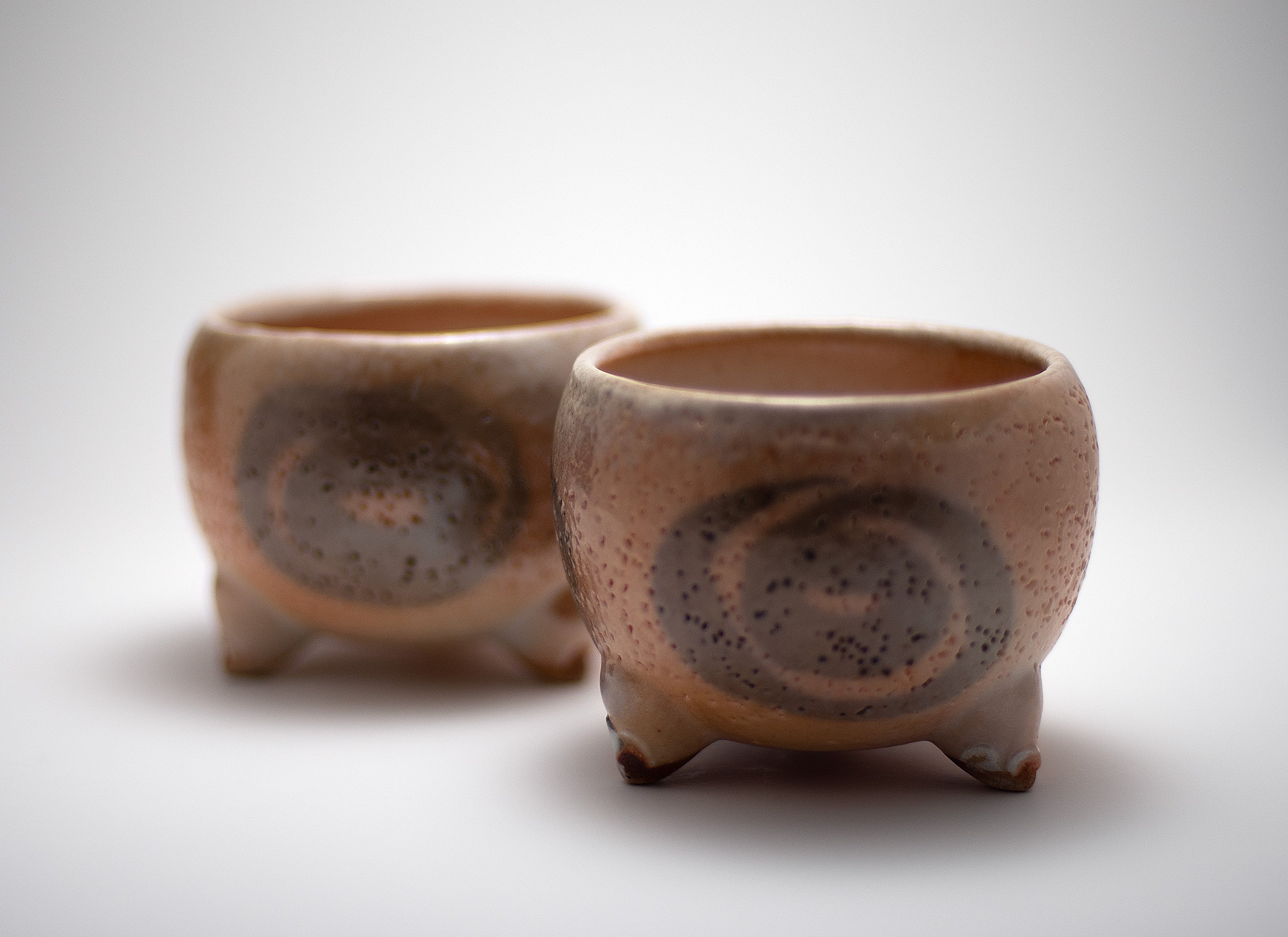 Petit bol Shino avec motif circulaire