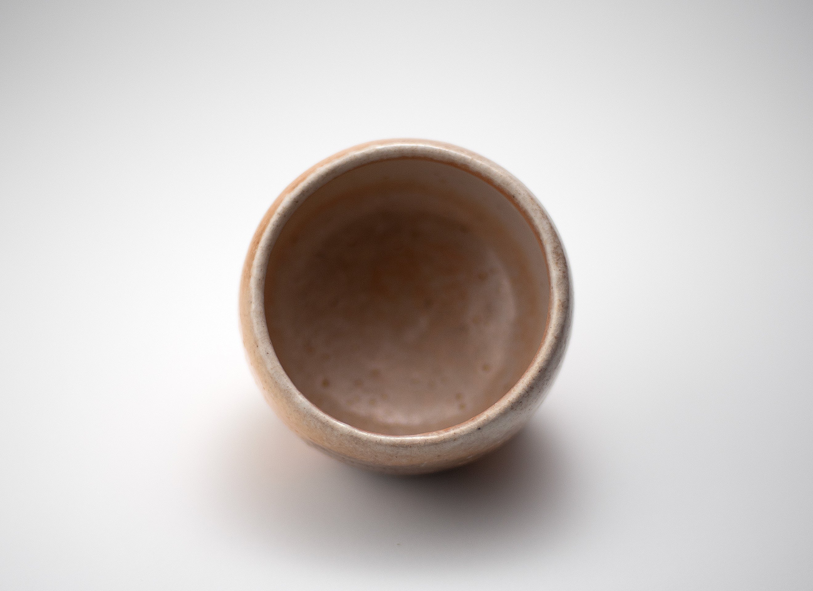 Petit bol Shino avec motif circulaire