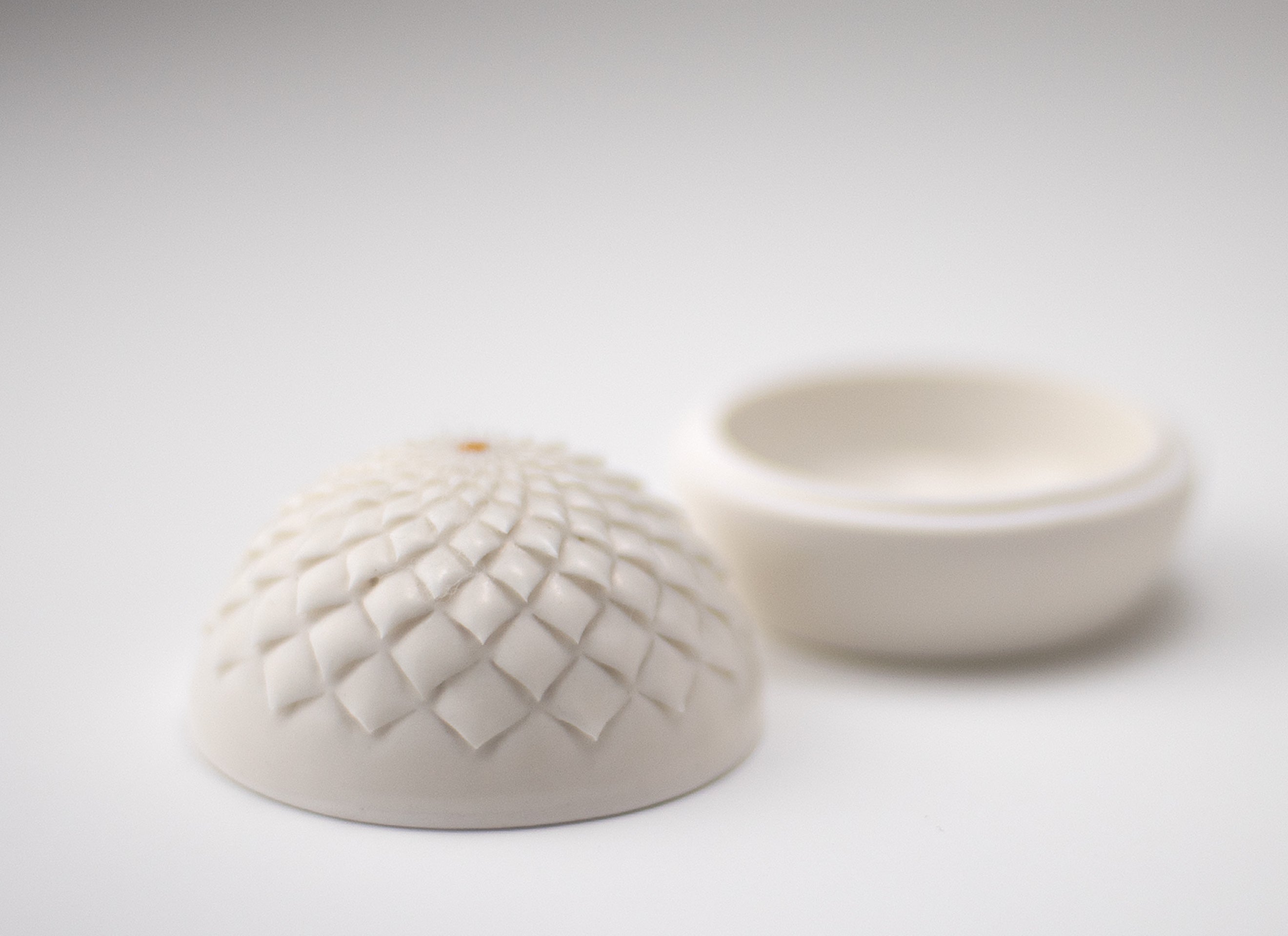 «Coupure d'argile» Petite bonbonnière