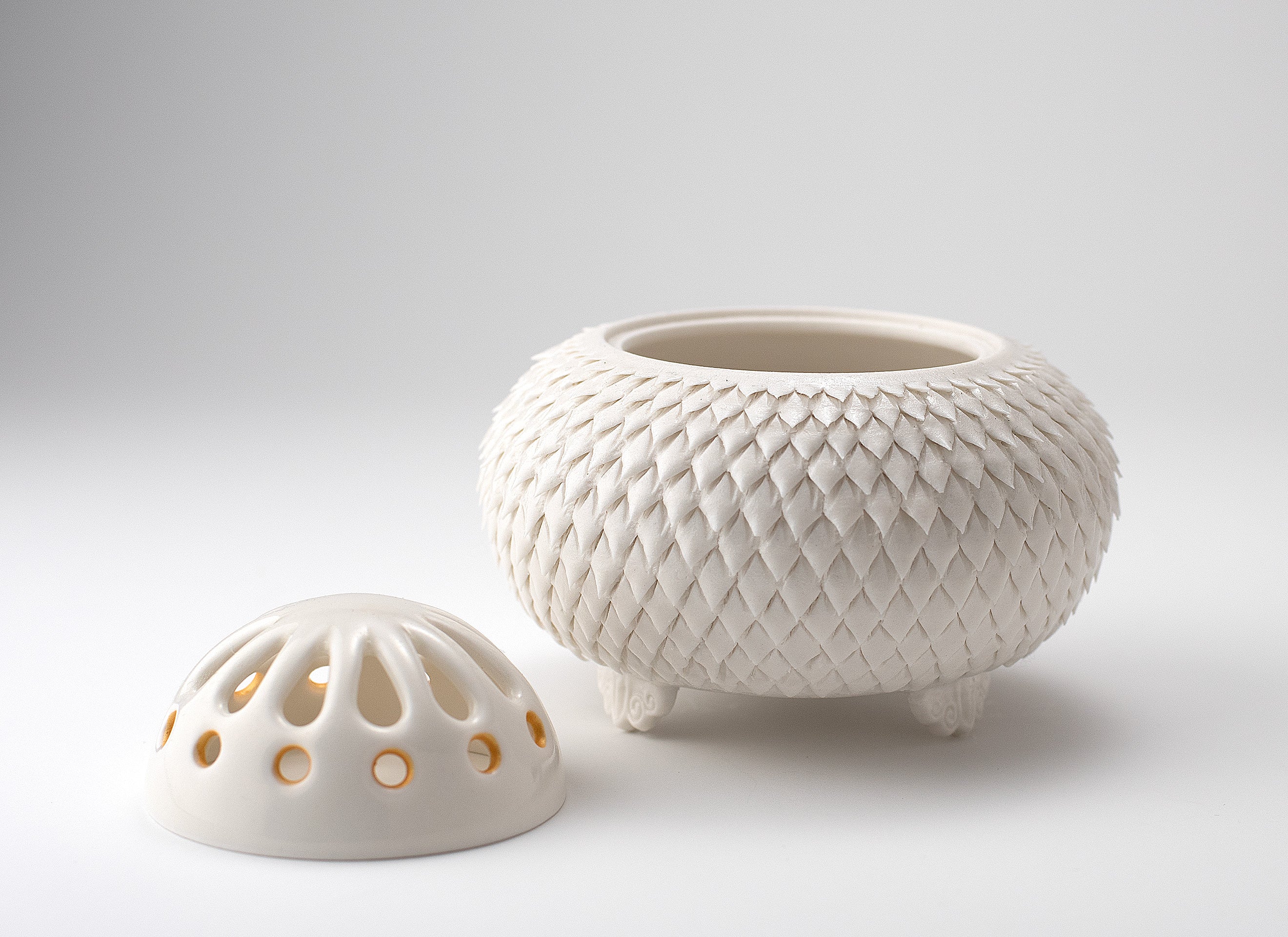 «Coupure d'argile», brûleur d'encens