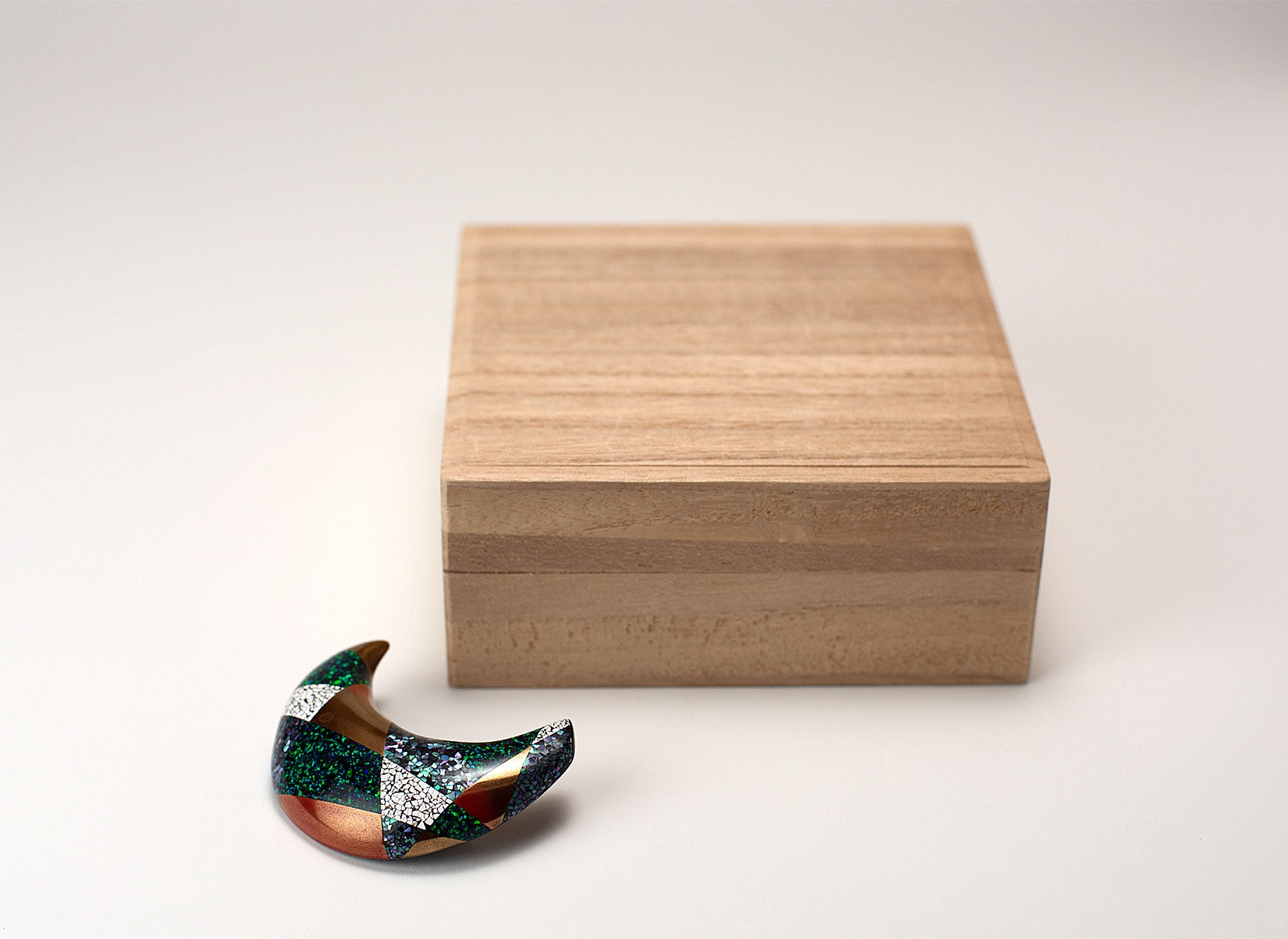 Broche Saikiko n° 8