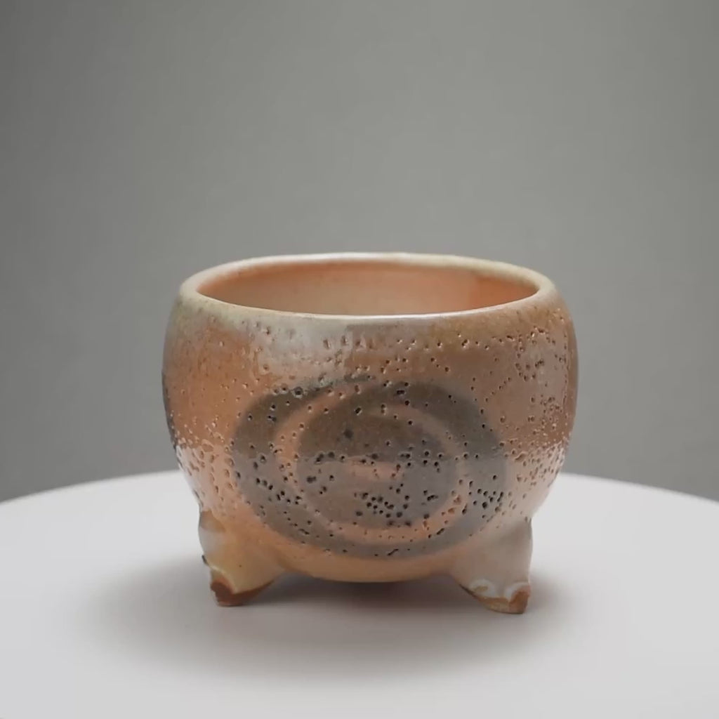 Petit bol Shino avec motif circulaire