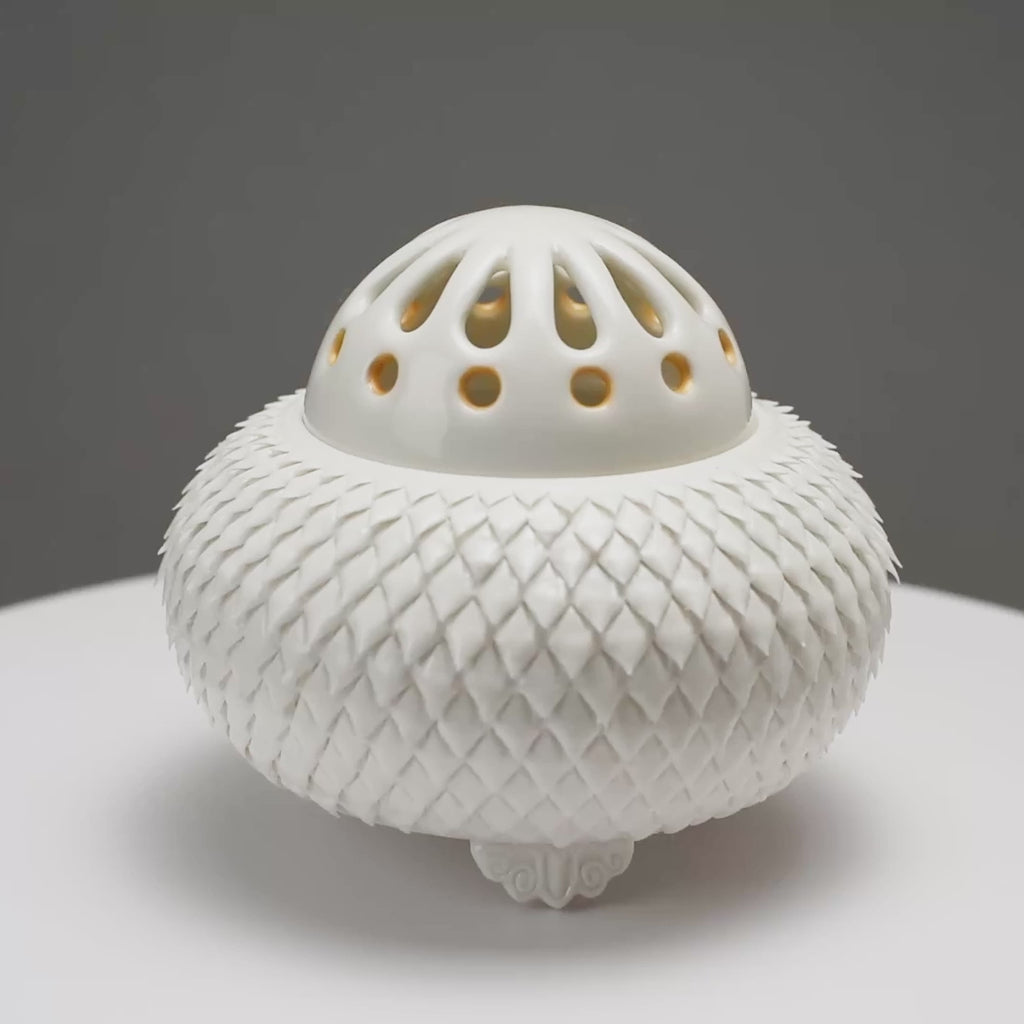 «Coupure d'argile», brûleur d'encens