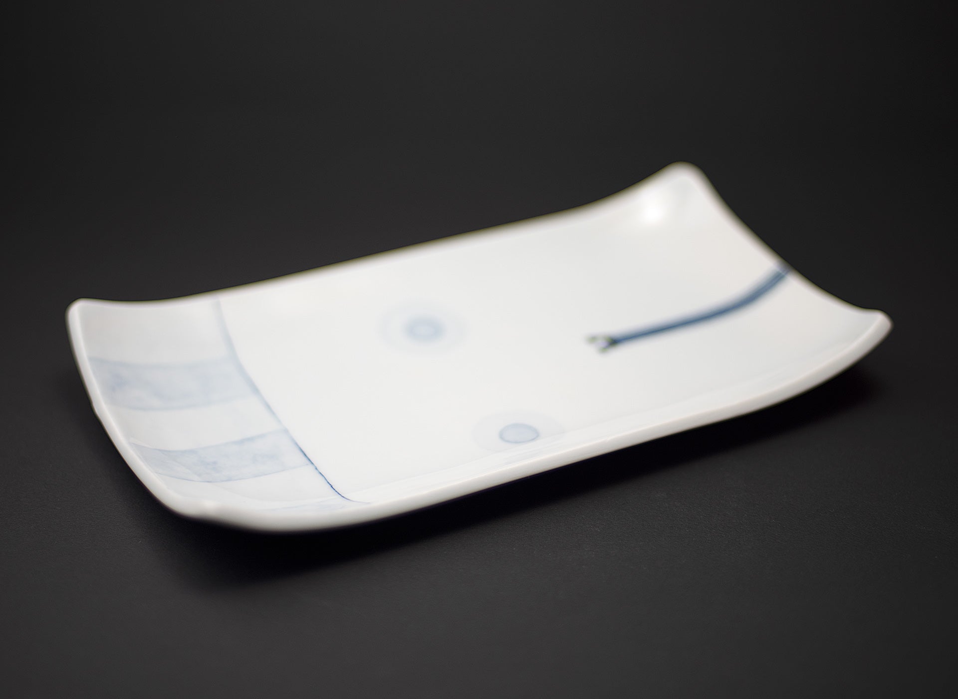 Ligne motif Porcelaine bleu sous couverte assiette rectangulaire